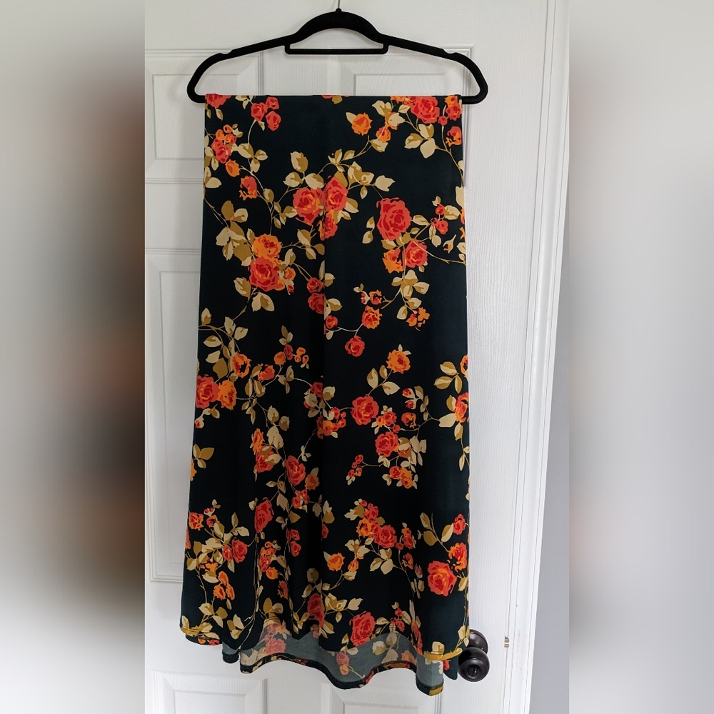 Lularoe floral maxi Small